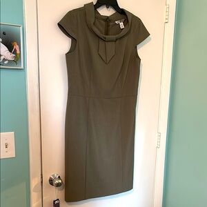 Elegant Olive Green Women's Dress size 12 cap sleeves zip back